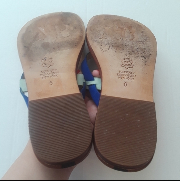 Matt Bernson between the toe sandals sz 6 - Picture 7 of 8